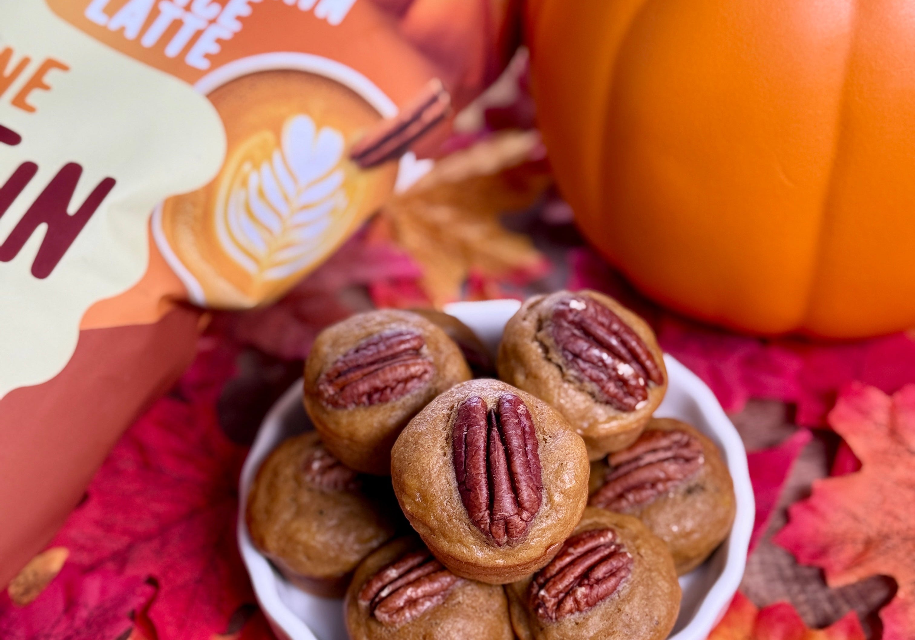 Mini Pumpkin Spice Banana Bread Muffins