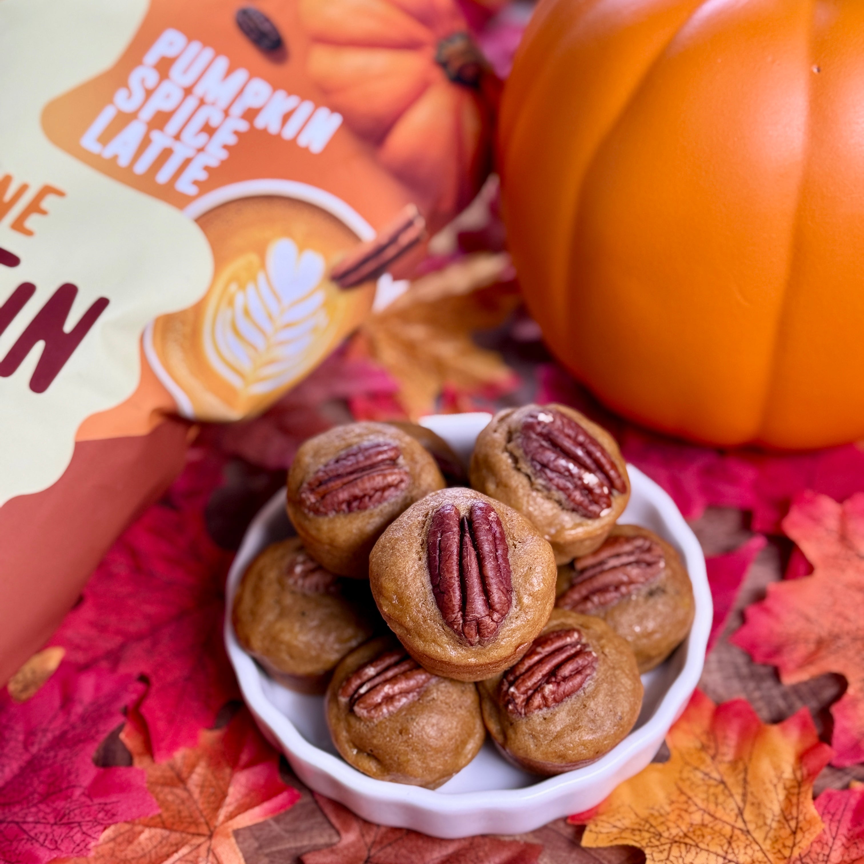 Mini Pumpkin Spice Banana Bread Muffins