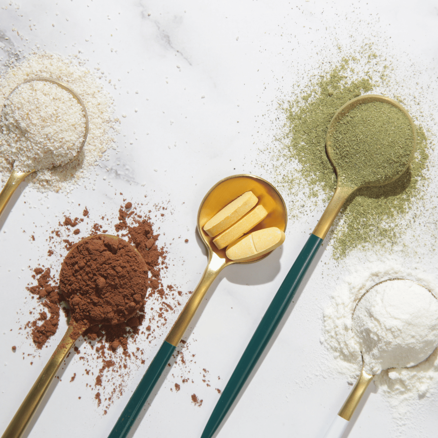 Vanila, chocolate, matcha, magnesium tablet and milk.