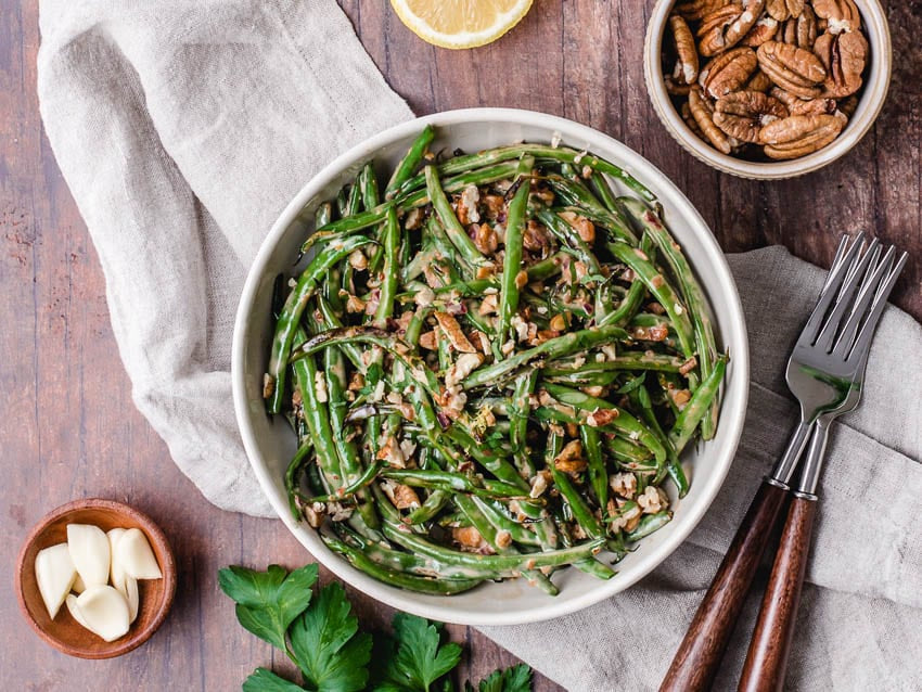 Blistered Green Beans with Insane Sauce
